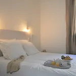 De La Hotel 2*