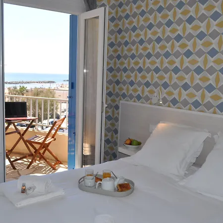 De La Hotel