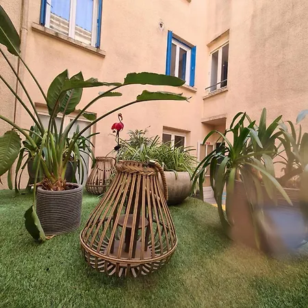 Hotel De La