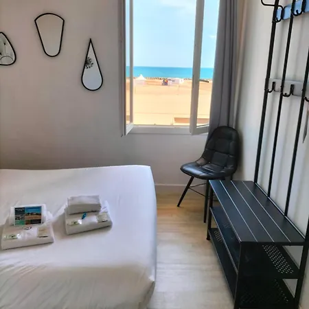 Hotel De La Valras-Plage
