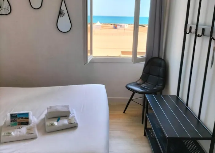 Hotel De La Valras-Plage